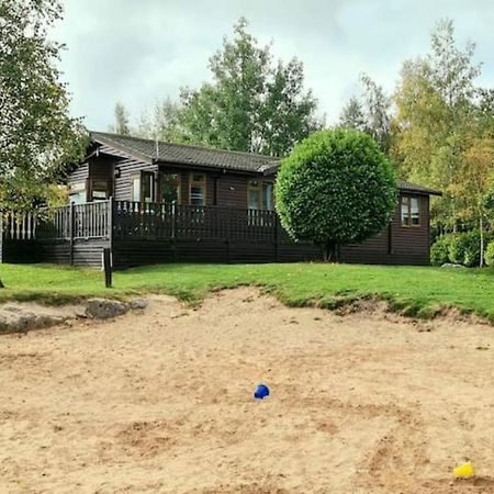 4 Bed Luxury Lodge With Hot Tub Near Lake District Warton المظهر الخارجي الصورة