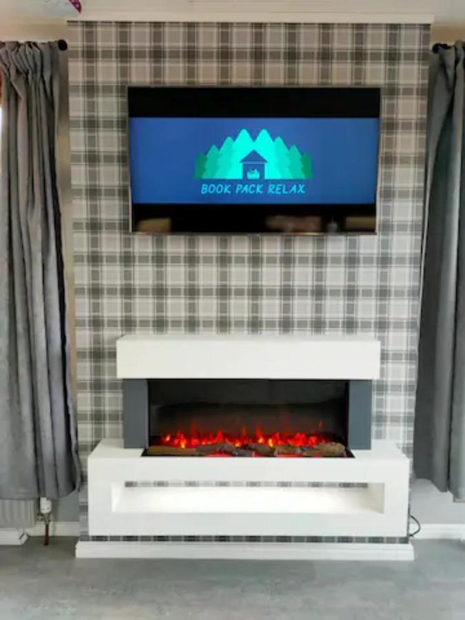 4 Bed Luxury Lodge With Hot Tub Near Lake District Warton المظهر الخارجي الصورة